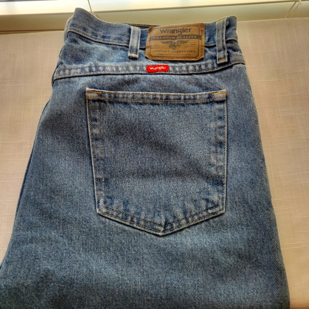 Wrangler Men's Light Blue Regular Fit Denim Jeans- New